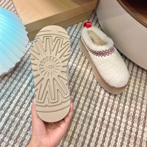 UGG TAZZ UGG BRAID SHEEPSKIN PLATFORM SLIPPERS SHOES - Picture 7 of 9